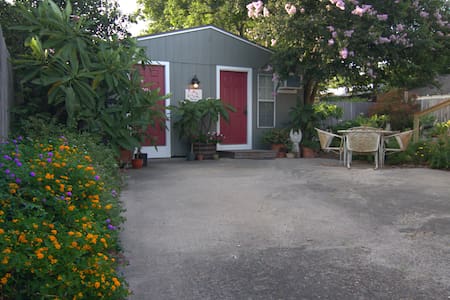 La Plumeria B&B