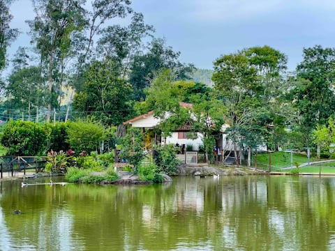 Successful Airbnb property: Your Rural Retreat – Private Pool and Nature in Tubarão