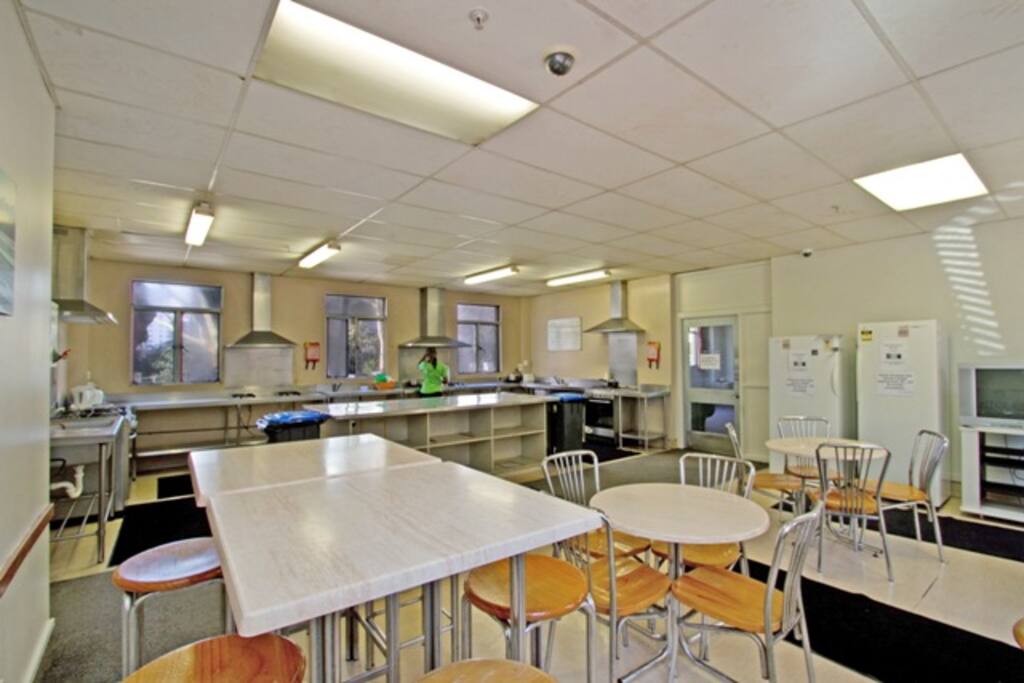 Kitchen/Dining