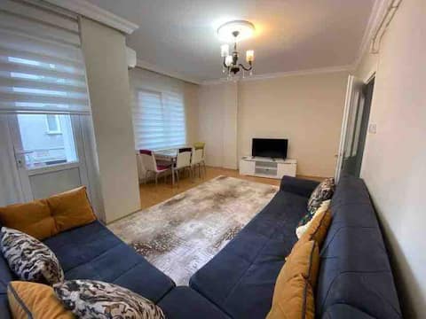 Top Airbnb: GREAT LOCATION FOR FAMILY!!! in Zeytinburnu