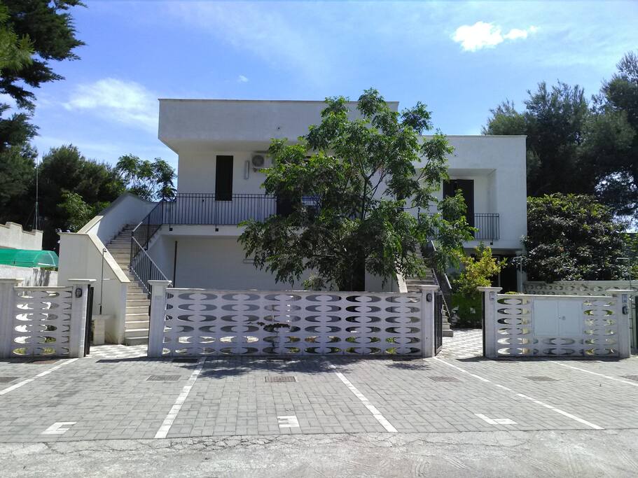 Area parcheggio