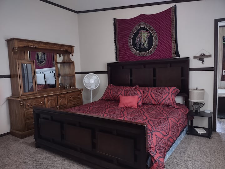 King size bed with antiallergic mattress and pillow covers.
