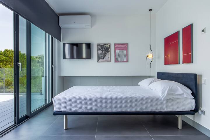 Blue Frames Summer House-Floating over the Aegean gallery image 5