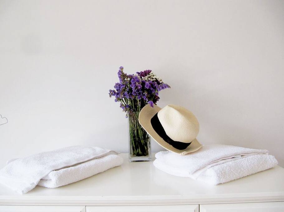 Linen and towels are offered