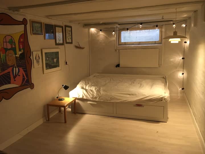 Спална соба, подрум