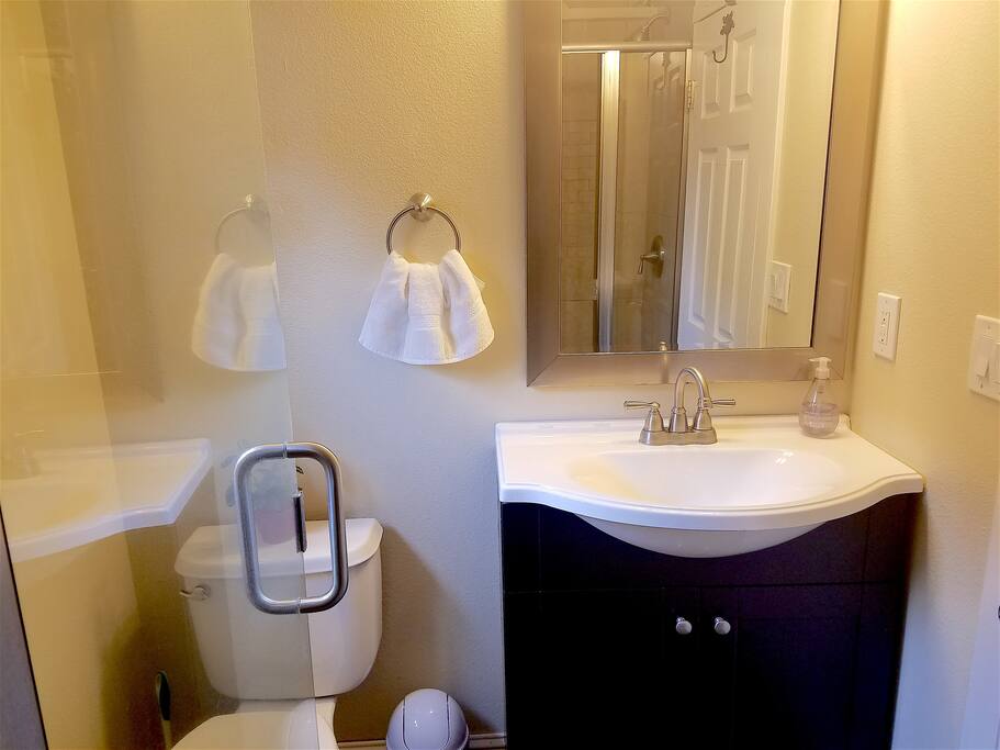 Newly remodeled bathroom, great shower pressure!