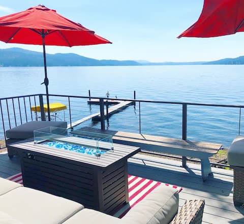 CDA Lakefront Cabin w/Epic views & Boat rental