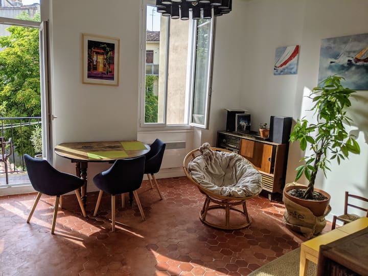 Green Island in the heart of downtown Marseille Apartments for Rent