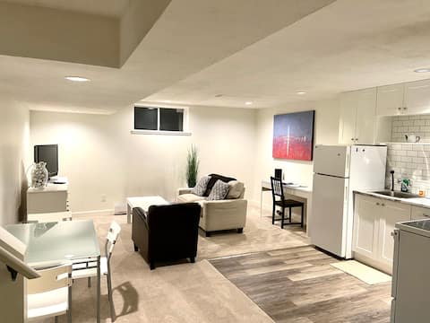 Top performing Airbnb: Private Basement Suite in Beautiful North Van in North Vancouver District