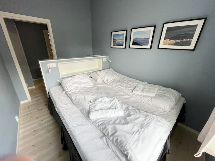 Tre dobbeltrom med komfortable 180 cm senger.