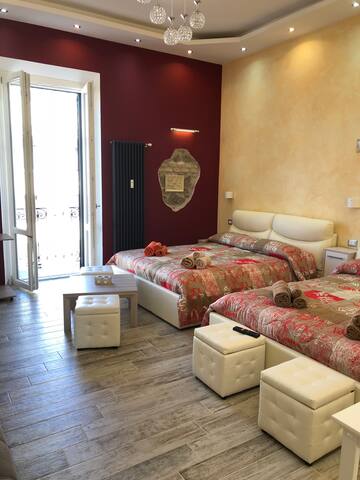 VATICAN GARDEN-LOVELY AND BRIGHT APARTMENT gallery image 2