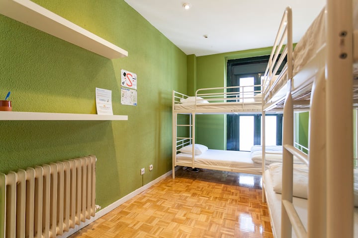 Shared Room in Central Madrid/Gran Via St: Bed 2