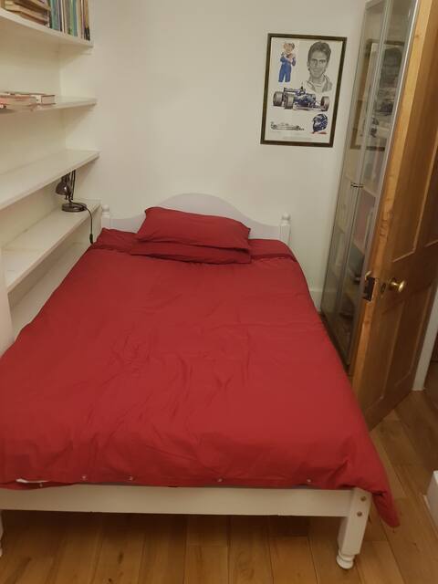 Flat 1, 36 Lingfield Road