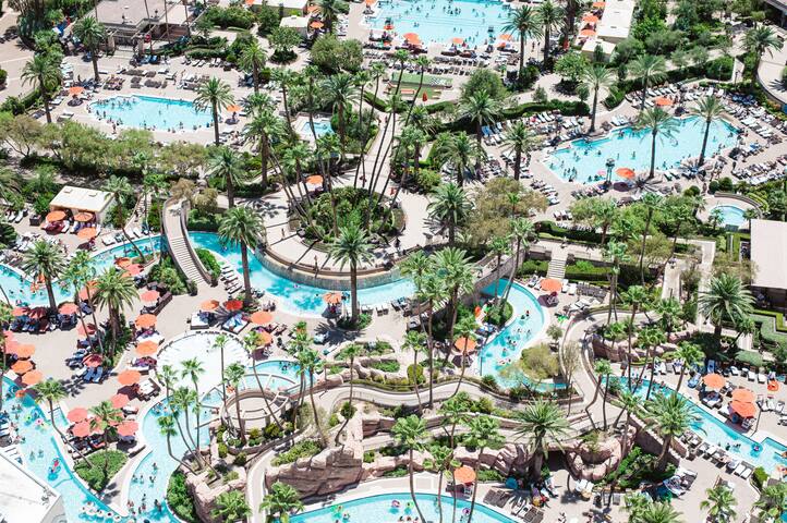 2BR/3BA | Tower 1 | Luxe Retreat | 27FL + Balcony