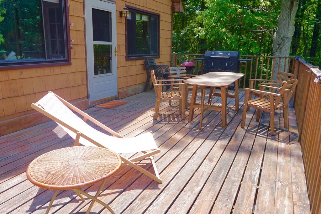 Plenty of deck seating.