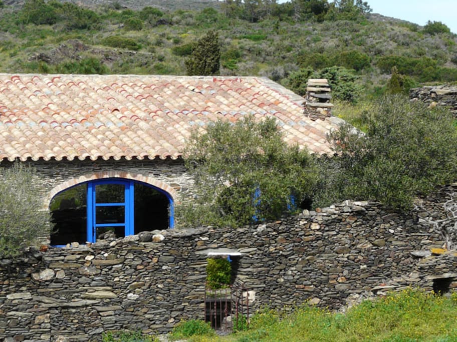 Casita 1 & Casita 2. Made with the typical stones of Cadaqués.