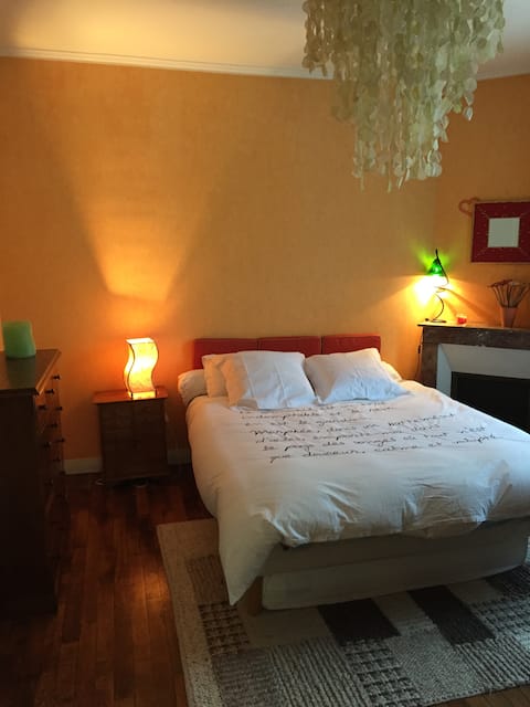 2 Private Rooms – Near Le Mans Circuit Bypass