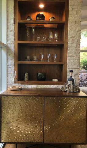 MidCentury Home in SM Canyon gallery image 5