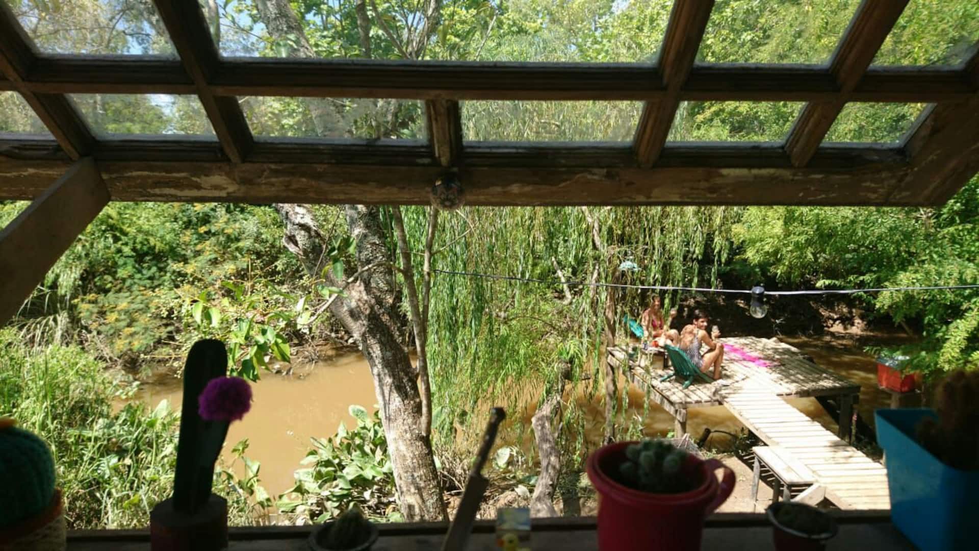 Art retreat along the river in the Delta