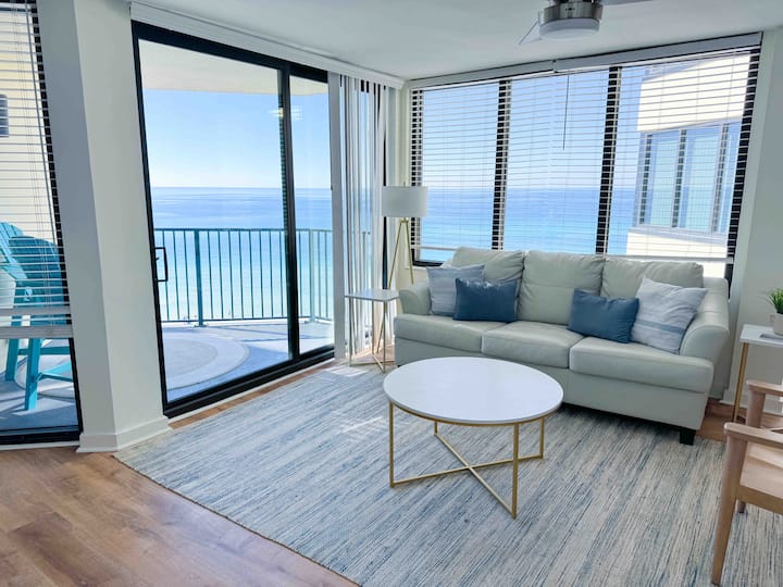 Updated Beach Front Condo w/Beach Service Apartments for Rent in