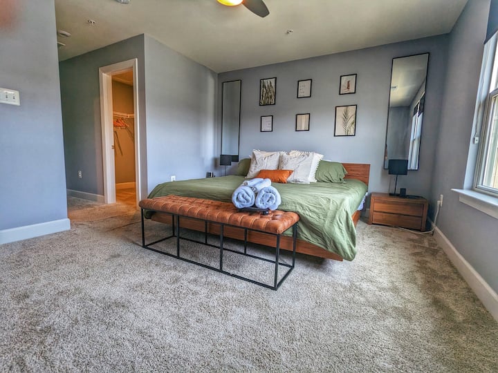 An oasis of comfort and luxury awaits in this master bedroom, complete with a stylish ensuite bathroom designed for relaxation and rejuvenation. #DreamMasterSuite -RentWithJovan