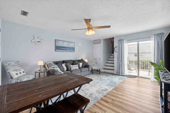 Condo 2minwalk2beach, 1/2mile 2pierpark, Free Park - Panama City Beach, FL