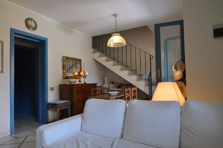 Favolosa Villa Al Mare A Santa Margherita Sardegna - Domus De Maria