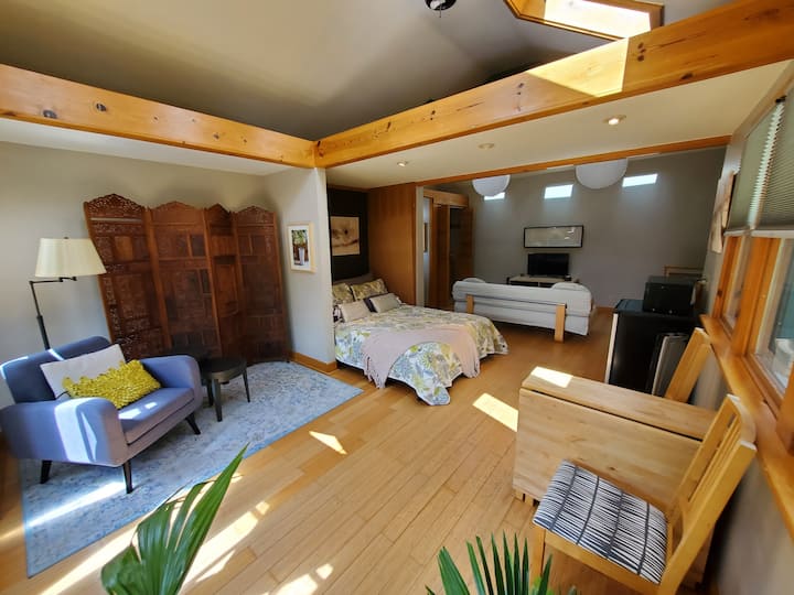 West Seattle Vacation Cottage Near Alki Beach ⛱️ Guesthouses for Rent