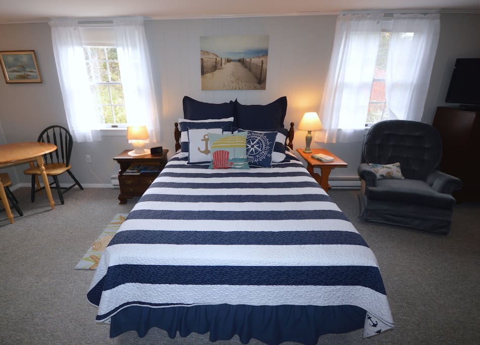 Queen Bed