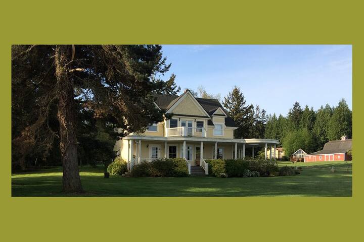 Historic Farmhouse Stunning Waterfront Views Houses For Rent In Langley Washington United States