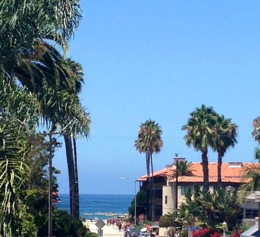 OCEAN BREEZE GETAWAY-PATIO & VIEWS