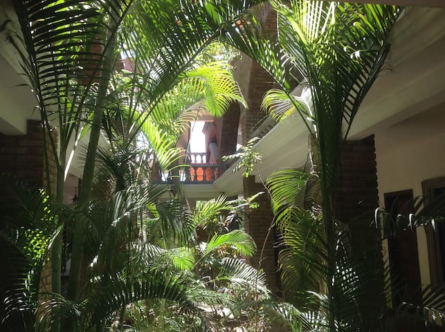 ARTWALK 1 BR, PLAZA MIJARES VIEWS, ART DISTRICT