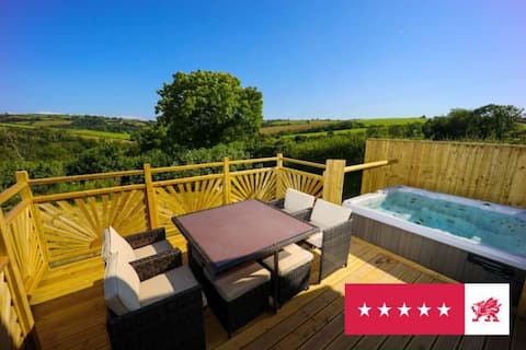5 Star 3-Bed Cottage & Jacuzzi Hot Tub - Starlight