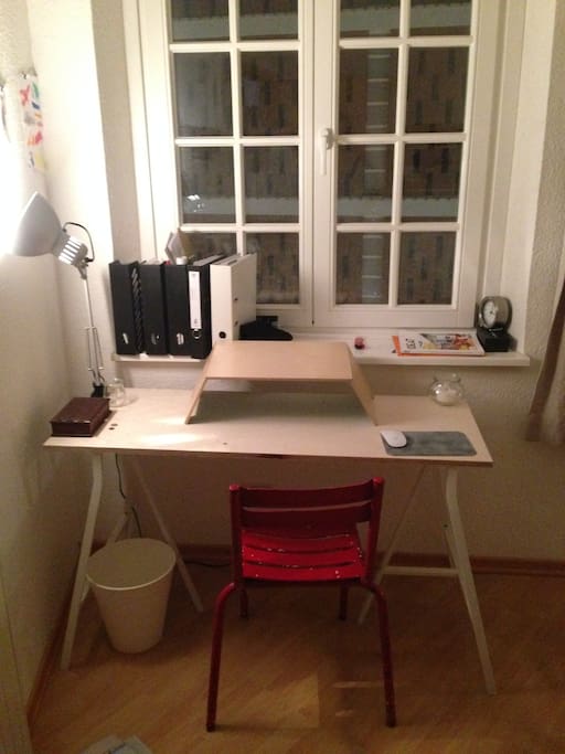 Schlafzimmer Schreibtisch
