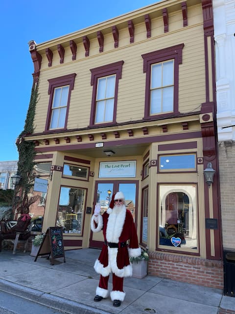 Historic Downtown 2 BR Loft Apartment