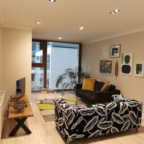 2-bedroom Mezzanine Apartment - (2 x double beds)