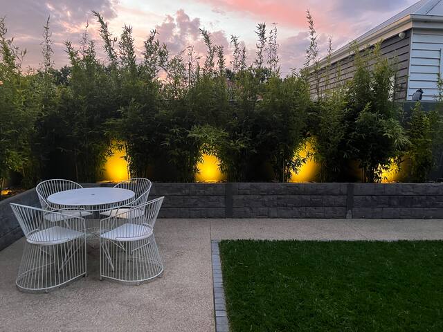 Victorian West Beauty 7km from CBD gallery image 3