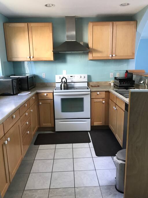 Clean kitchen