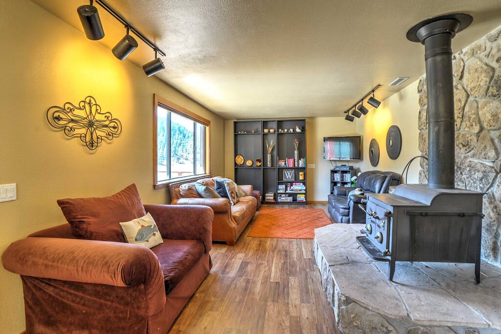 Enjoy mountain views from windows throughout the home.