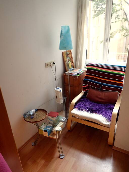 Comfortbale and cozy armchair area.