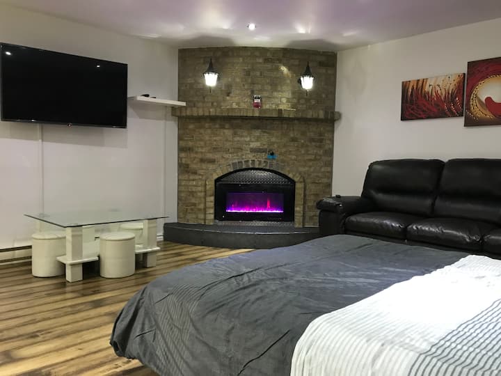 New Renovated Loft 20%off - Laval