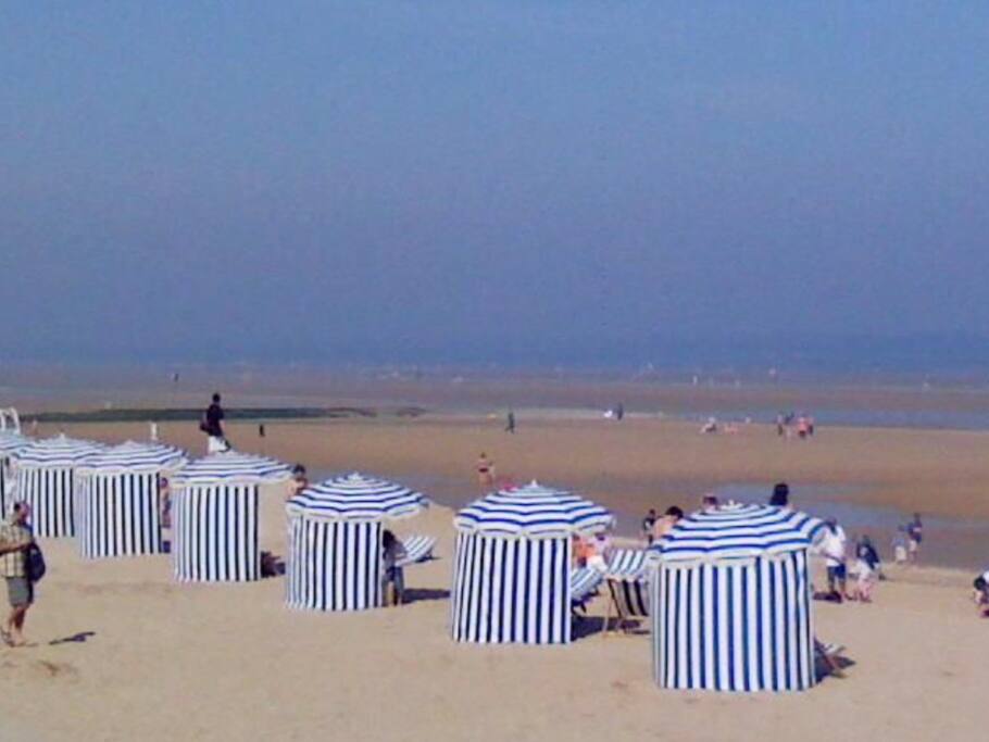 Plage à côté de l'appartement