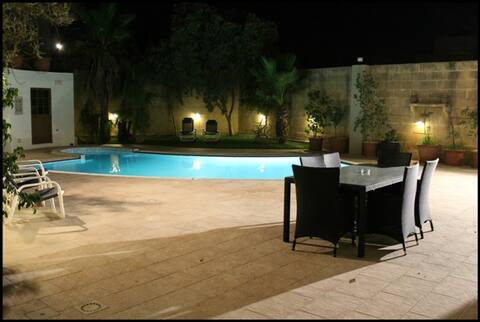 Villa Naxxar Malta - 4 Bed. with Private Pool