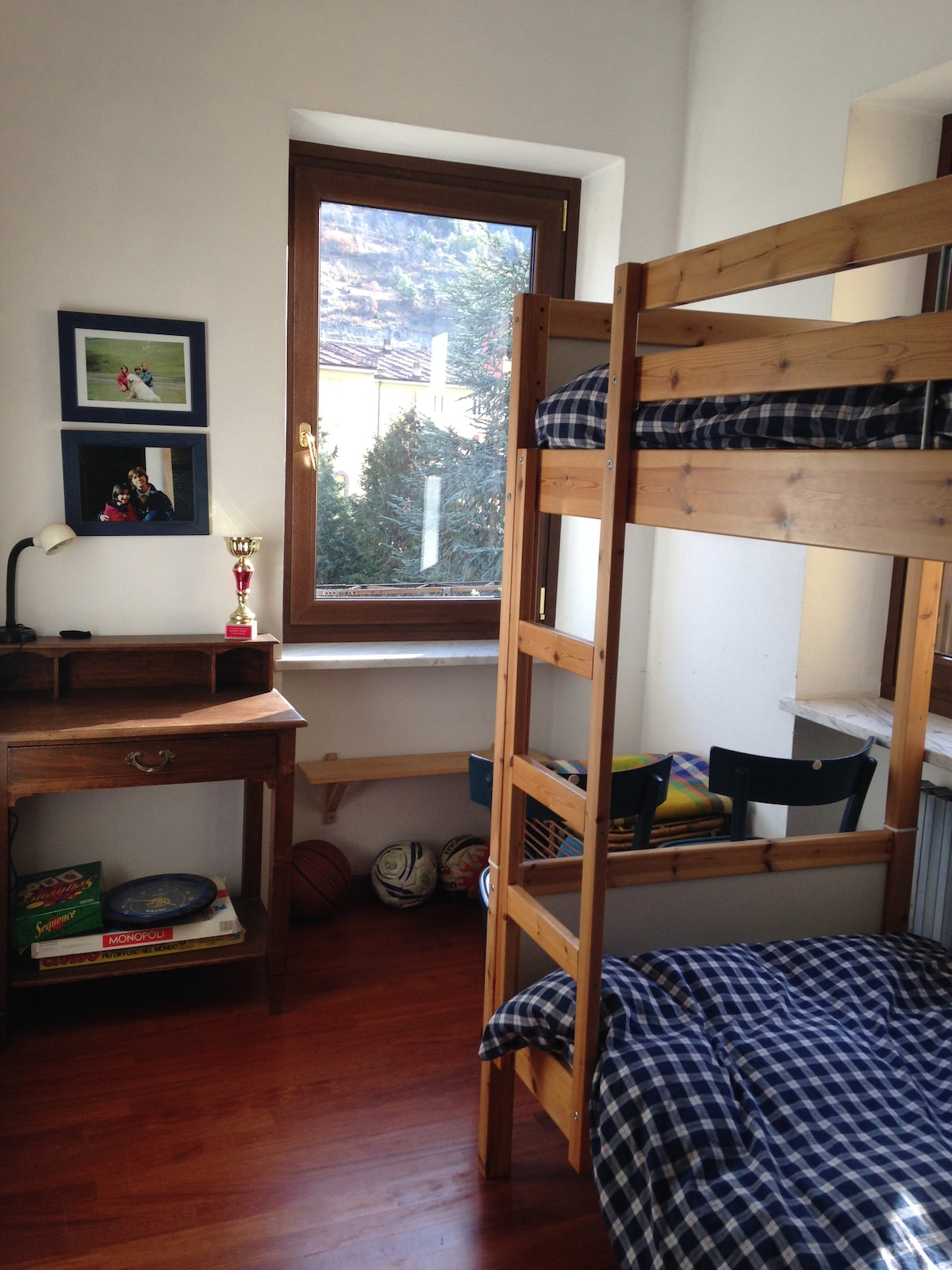 Двокреветна соба (кревет на спрат)