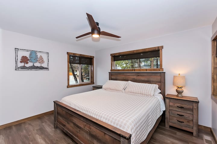 Cama tamaño king (nivel superior)
Sobre la habitación de la litera