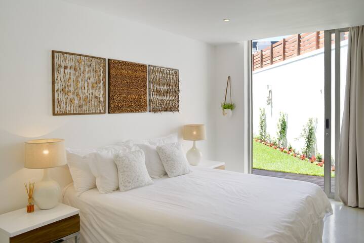 Camps Bay Panoramic Views gallery image 4