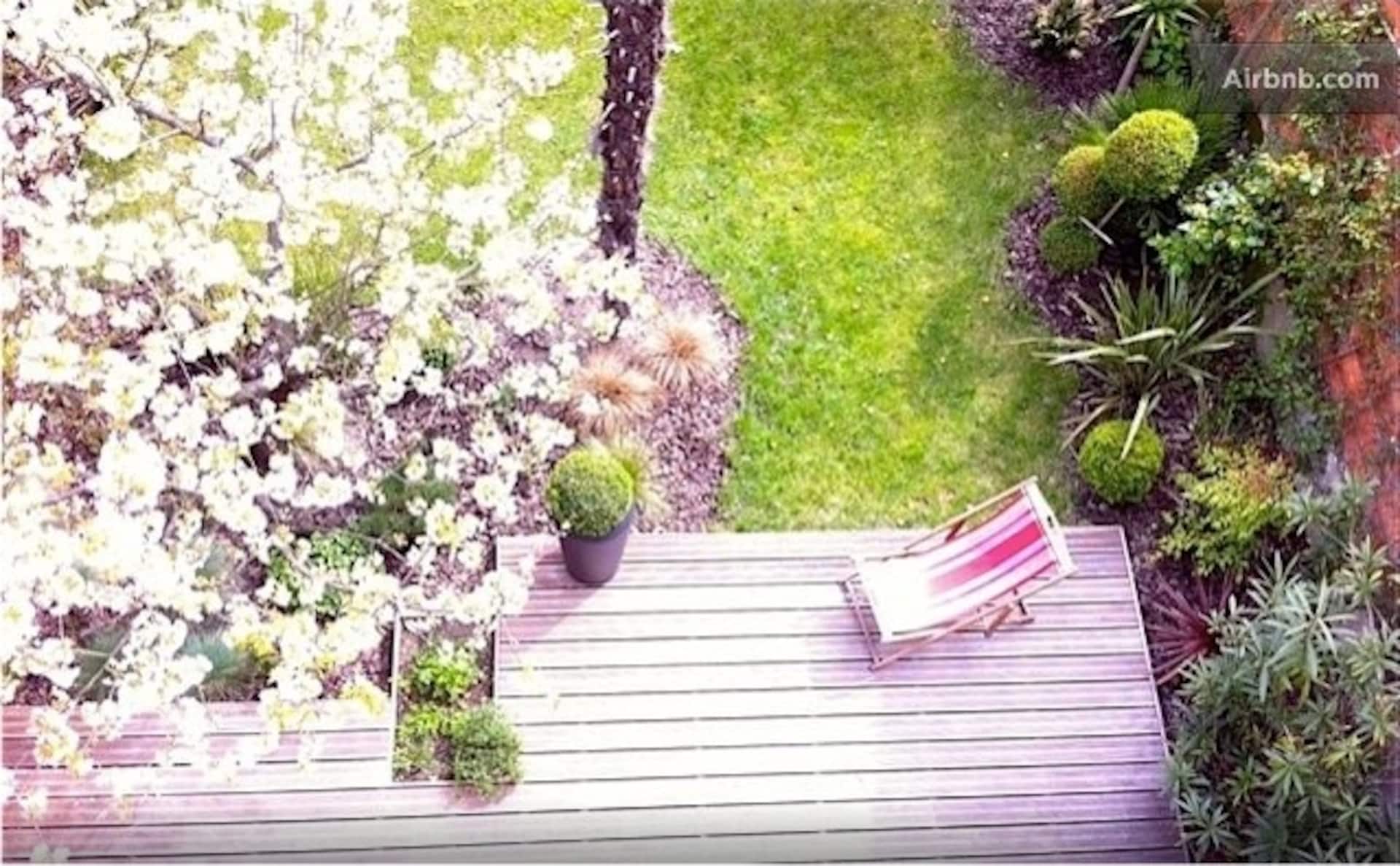 Studio chic on garden, free parking !