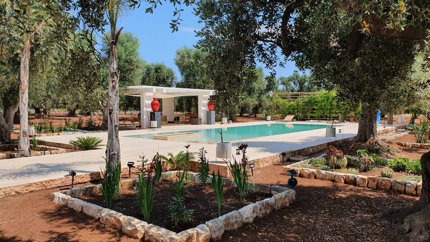 Trullo in Francavilla Fontana with amazing pool.