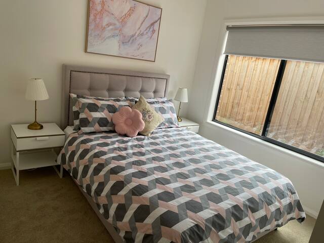 Brand new big 6 bedrooms house gallery image 3