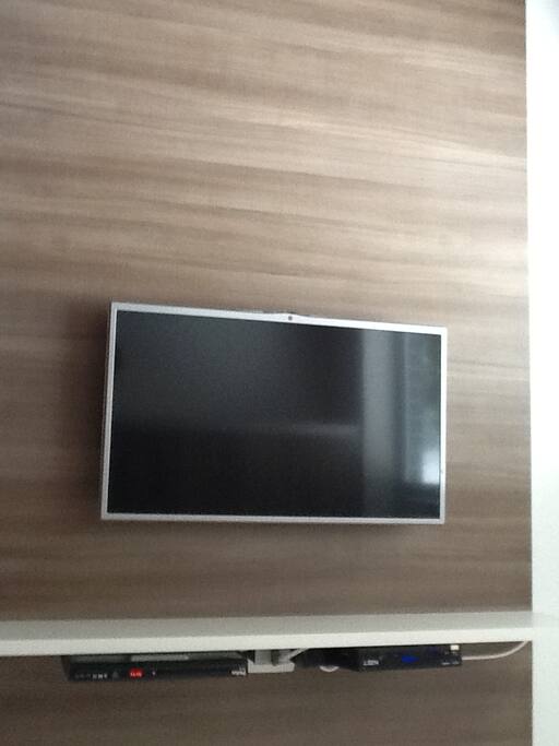 TV DE LED COM TV A CABO NET